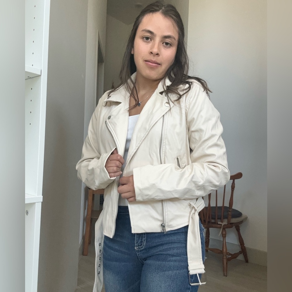 Off-white leather jacket w/ belt - M